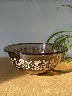 Vintage Pyrex 323 Festive Harvest Friendship Amber Glass Mixing Bowl 1.5 L